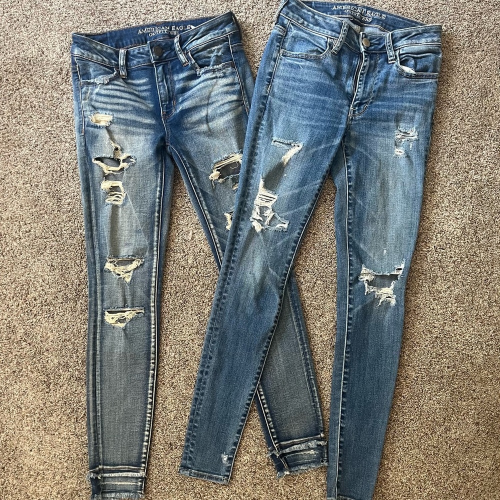 AMERICAN EAGLE JEAN JEGGINGS - 2 PAIRS